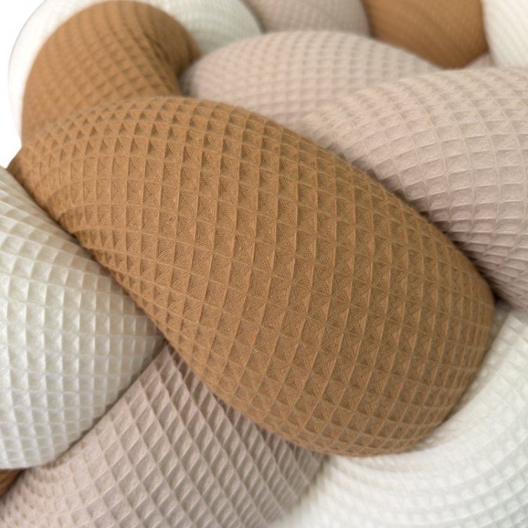 πλεξούδα τριπλής πλέξης